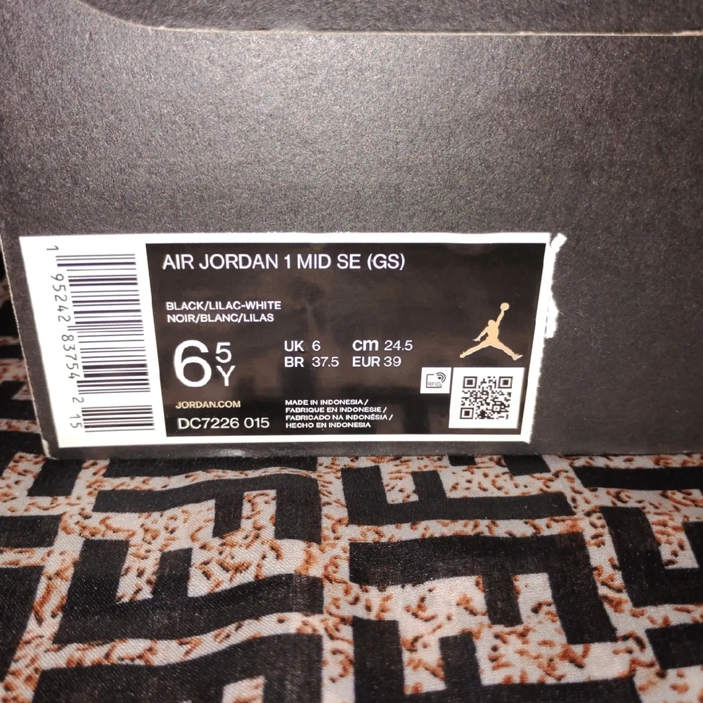 Air Jordan 1 MID SE (GS)- Black, Lilac, White